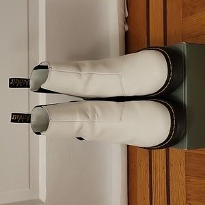 Dr. Martens SPENCE LEATHER FLARED HEEL CHELSEA BOOTS Size 9